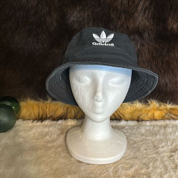 adidas Other - Adidas bucket hat OSFA (3300)
